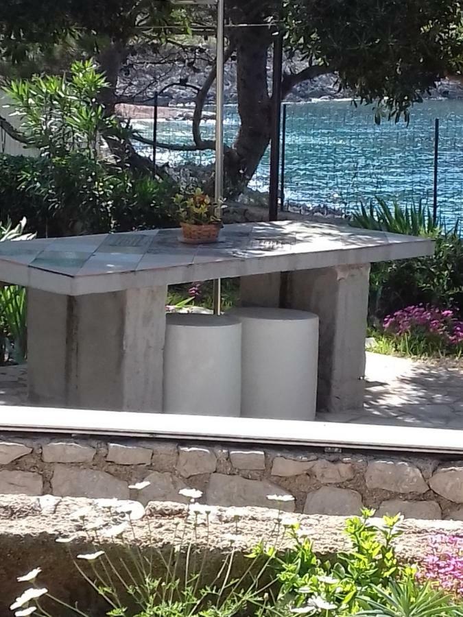 Apartment Rojal Mali Lošinj Buitenkant foto